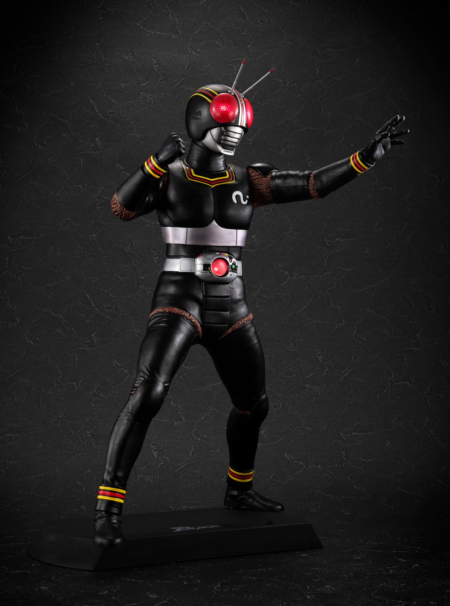 PRE ORDER – ULTIMATE ARTICLE KAMEN RIDER BLACK