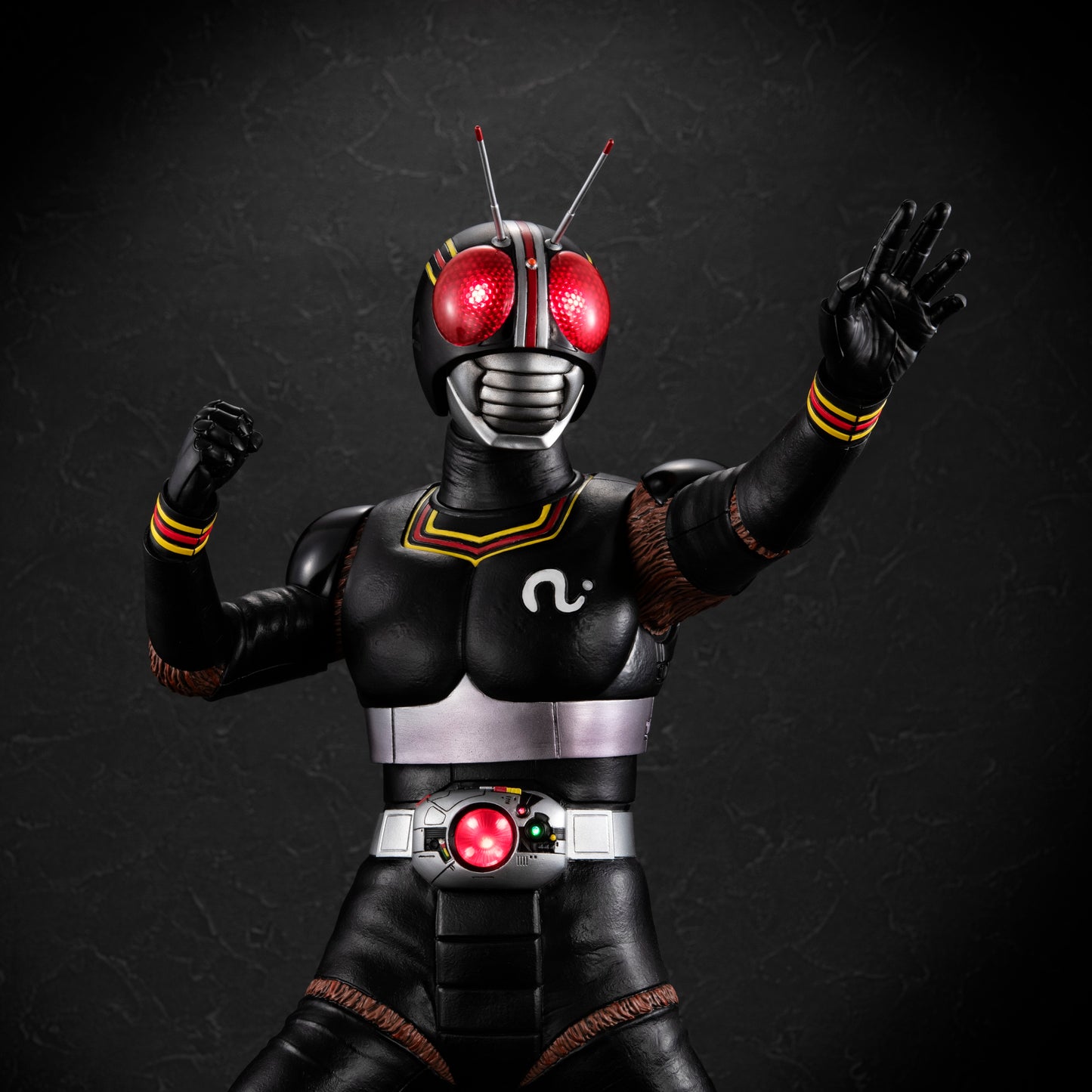 PRE ORDER – ULTIMATE ARTICLE KAMEN RIDER BLACK