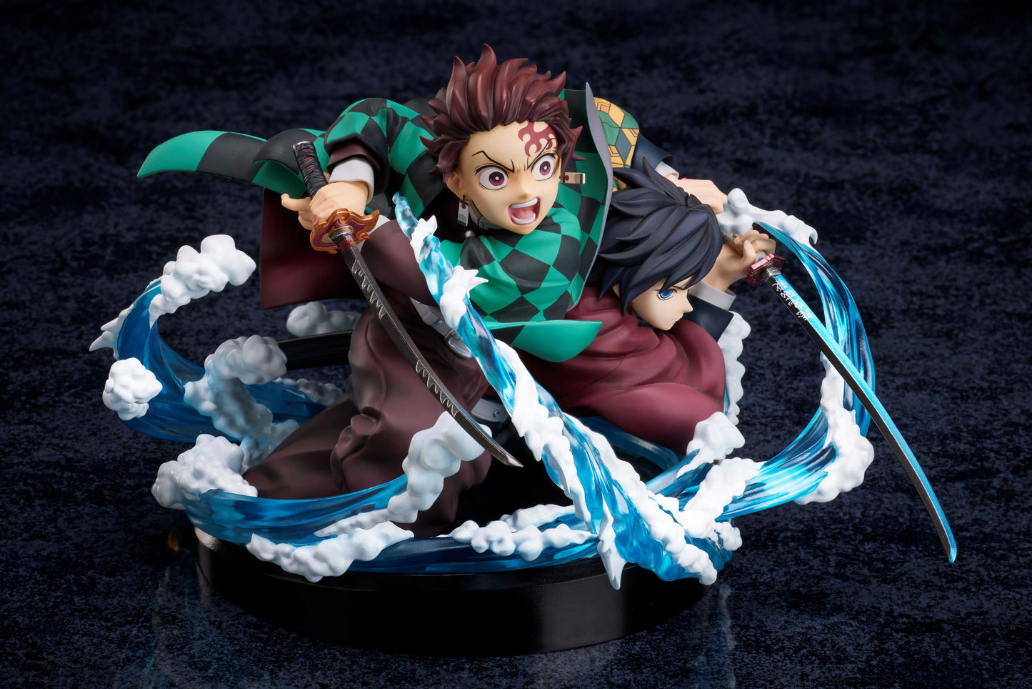 PRE ORDER – DEMON SLAYER: KIMETSU NO YAIBA - TANJIRO & GIYUU NON-SCALE FIGURE