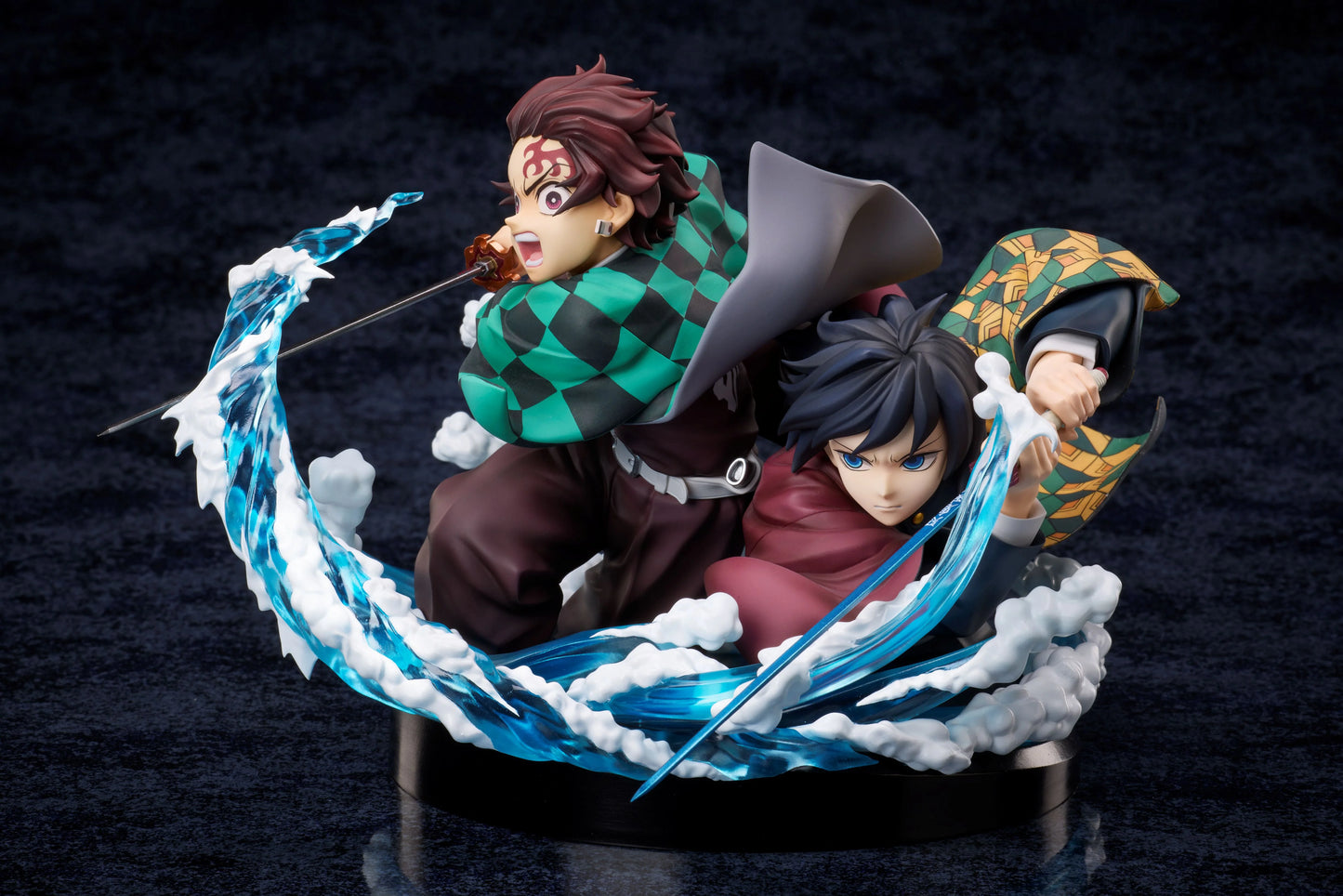 PRE ORDER – DEMON SLAYER: KIMETSU NO YAIBA - TANJIRO & GIYUU NON-SCALE FIGURE