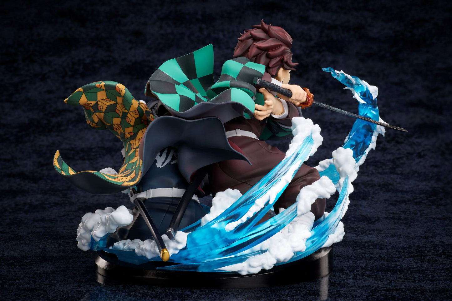 PRE ORDER – DEMON SLAYER: KIMETSU NO YAIBA - TANJIRO & GIYUU NON-SCALE FIGURE
