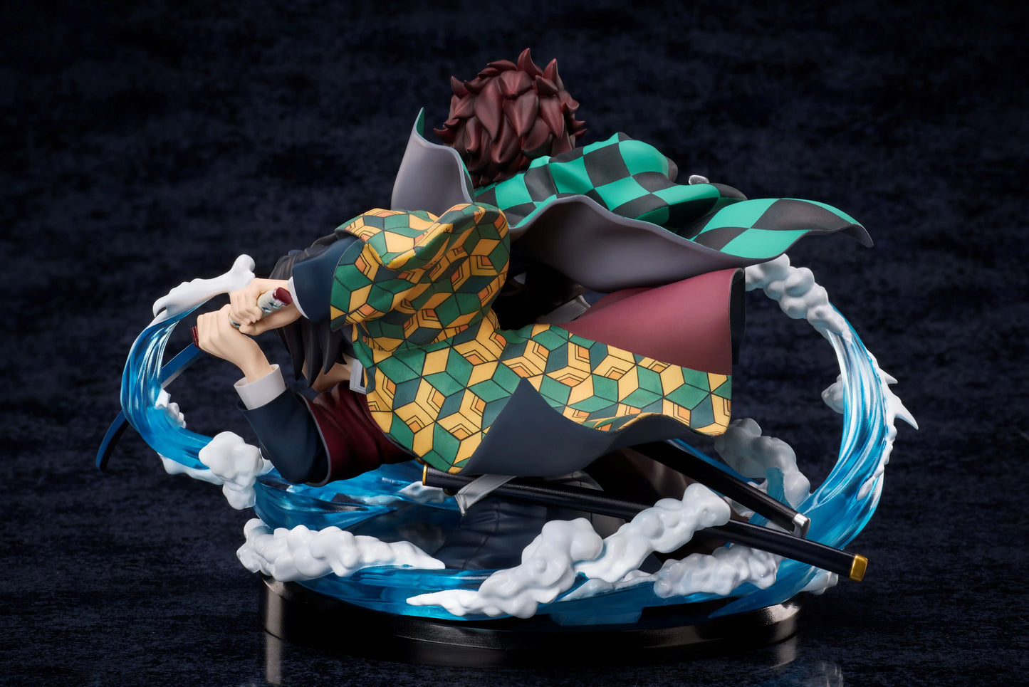PRE ORDER – DEMON SLAYER: KIMETSU NO YAIBA - TANJIRO & GIYUU NON-SCALE FIGURE