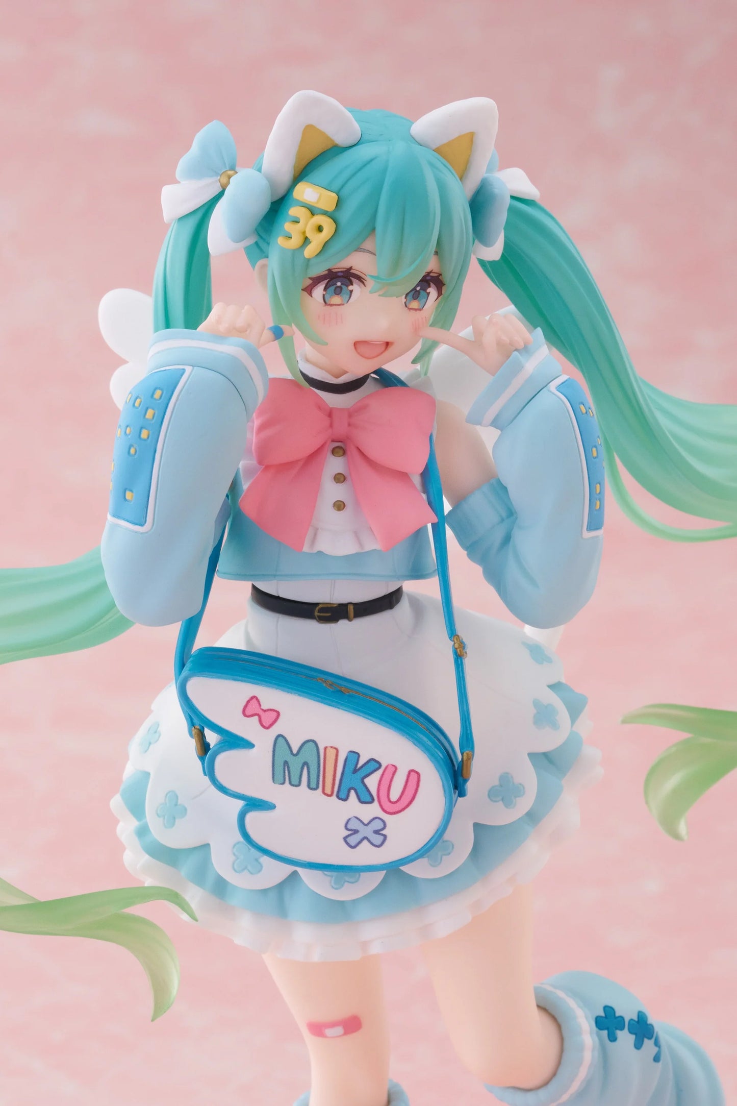 PRE ORDER – HATSUNE MIKU FIGURE - FASHION (FANCY VER.)