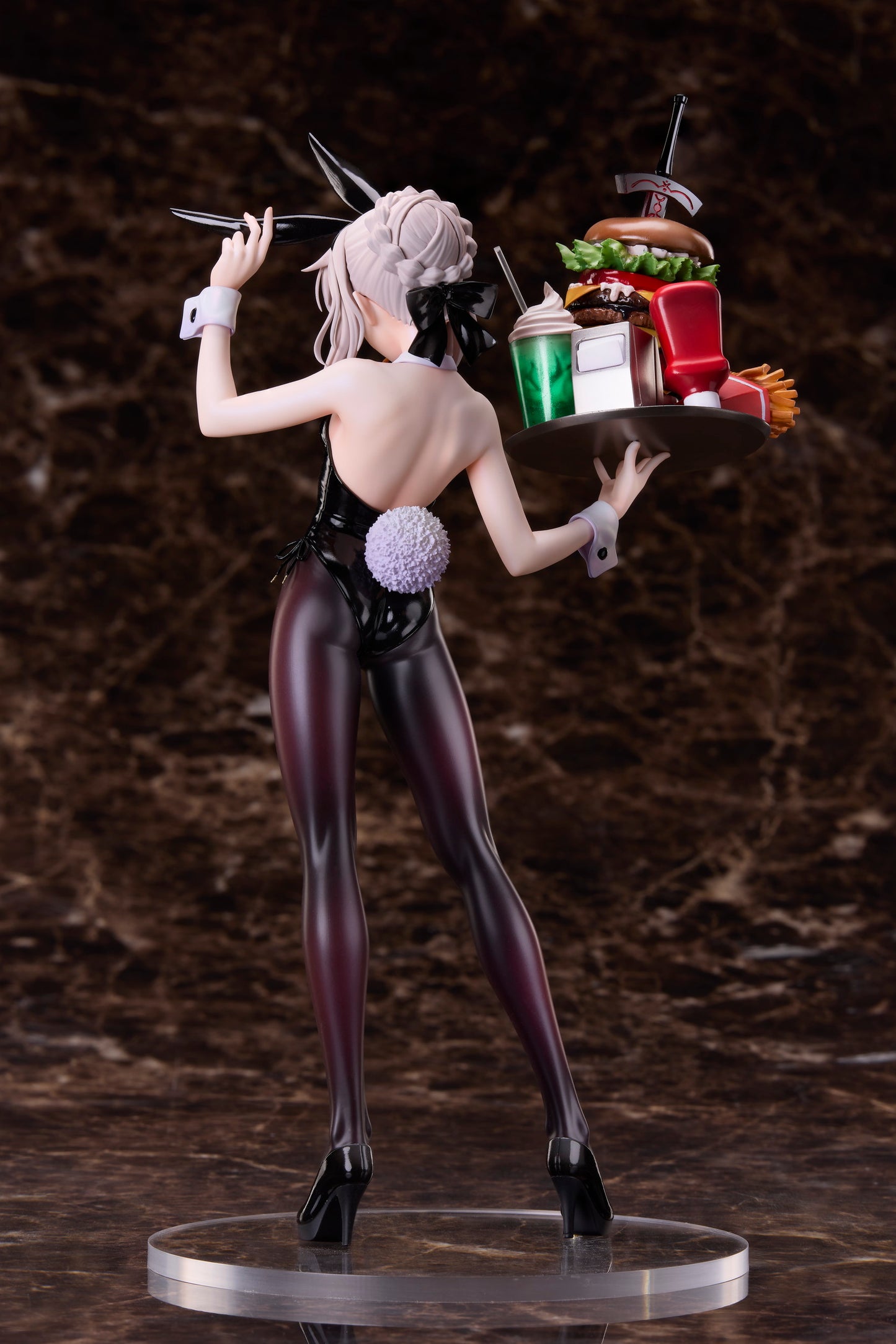 PRE ORDER – 1/7 FATE / GRAND ORDER SABER / ALTRIA PENDRAGON (ALTER) BUNNY VER