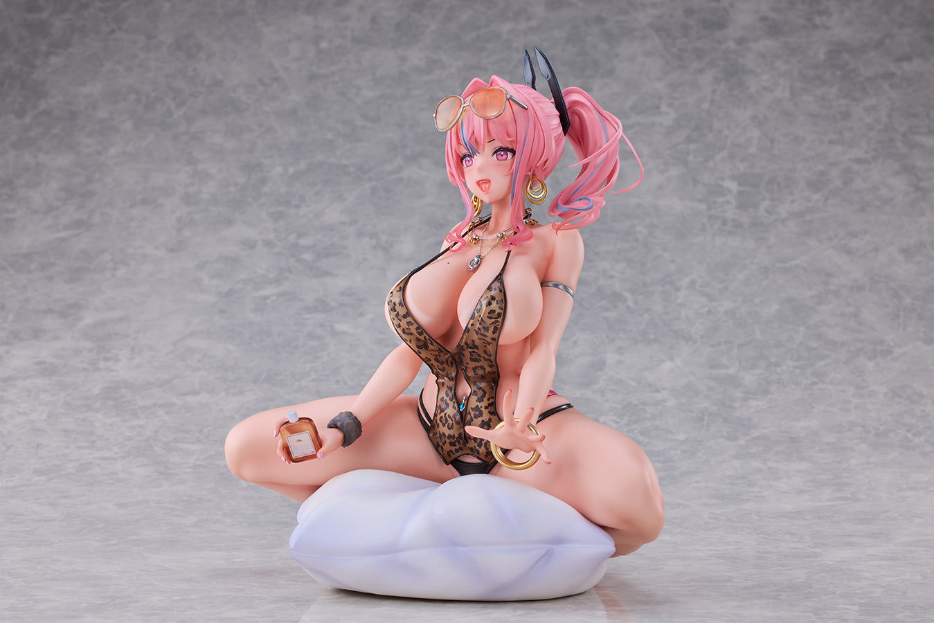 PRE ORDER – 1/4 AZUR LANE - BREMERTON PILLOWED COUNSELING VER. AX-0317