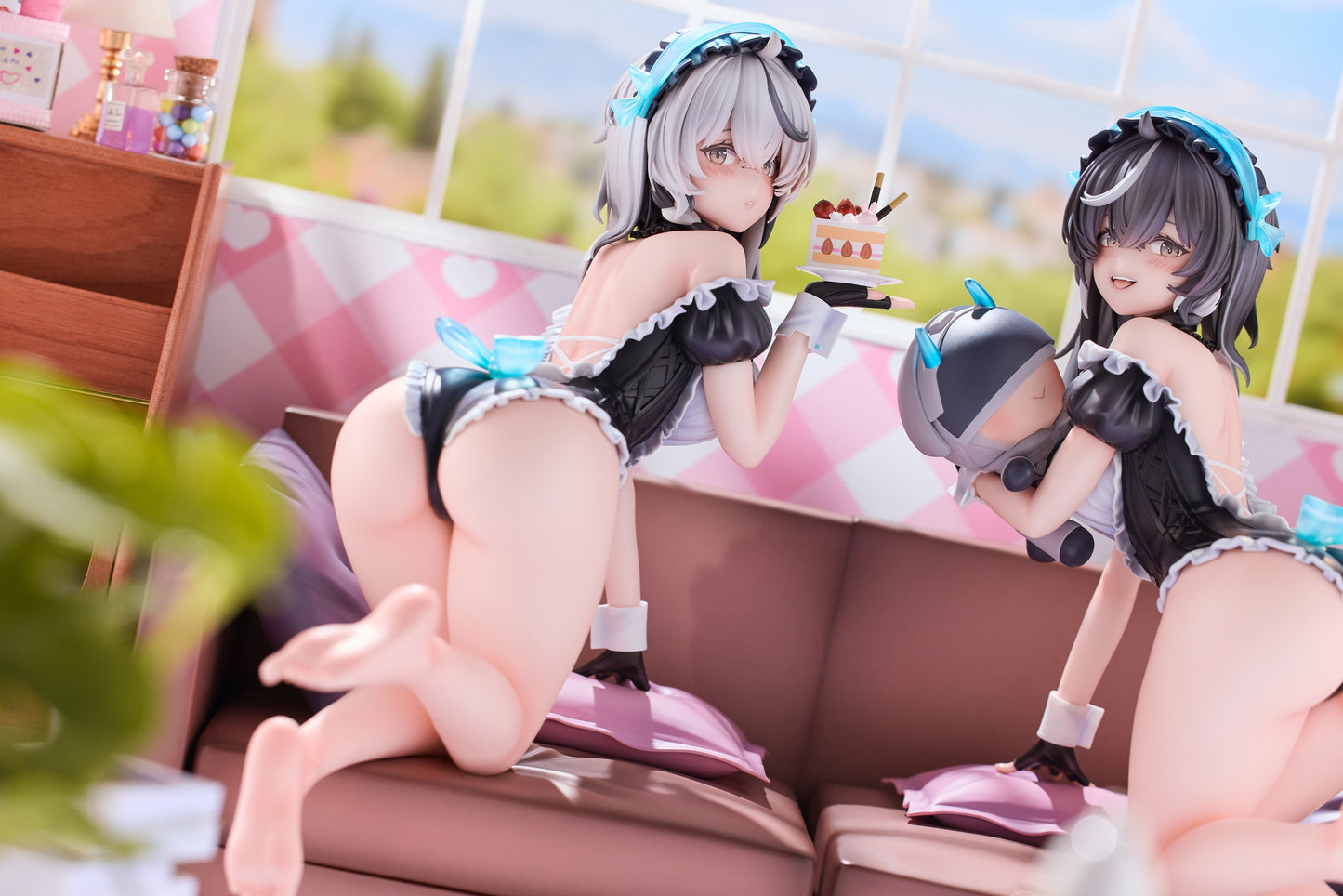 PRE ORDER – 1/6 SNOWBREAK CONTAINMENT ZONE - CHERNO & MEURSAULT APPRENTICE MAID VER. DELUXE EDITION