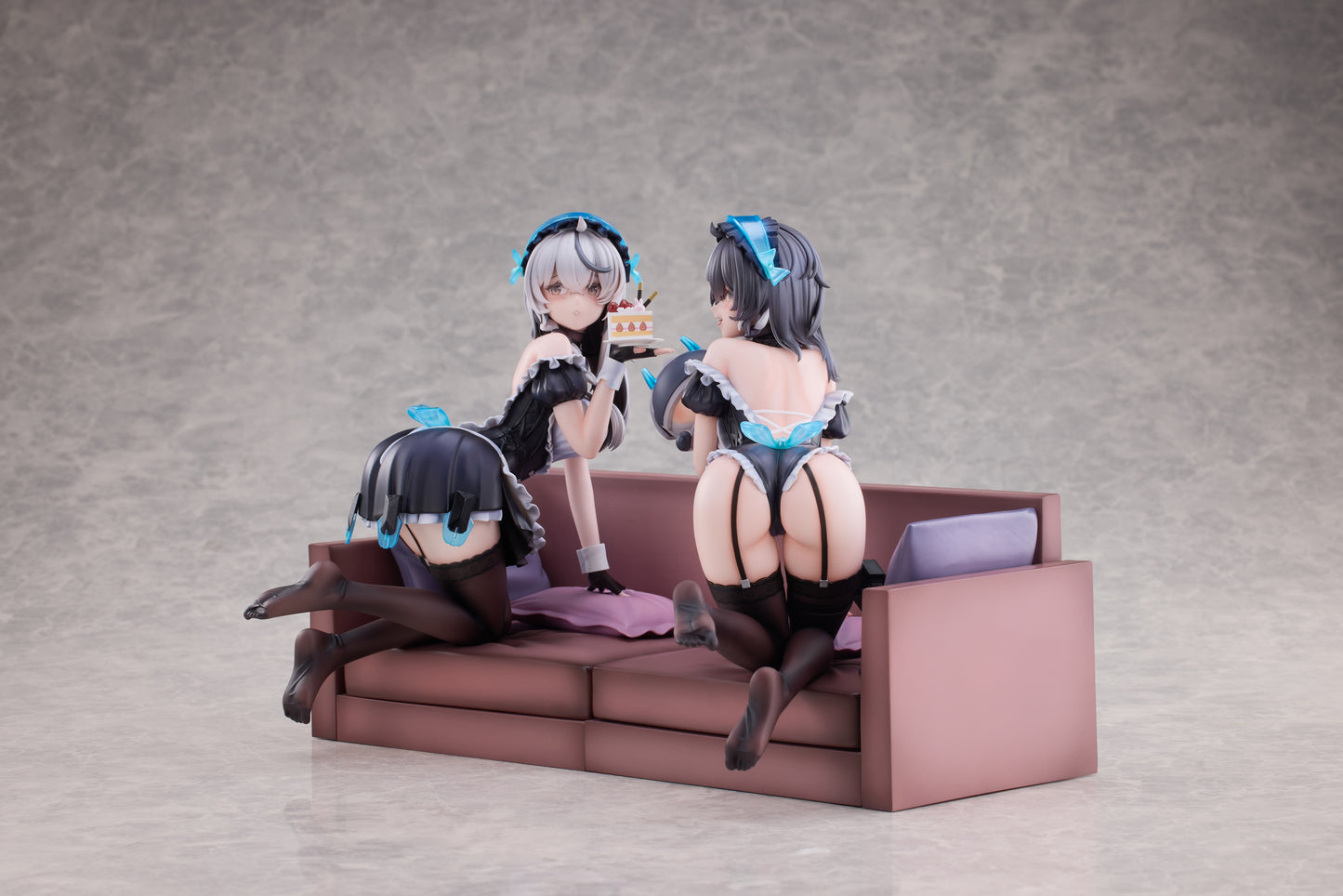 PRE ORDER – 1/6 SNOWBREAK CONTAINMENT ZONE - CHERNO & MEURSAULT APPRENTICE MAID VER. DELUXE EDITION