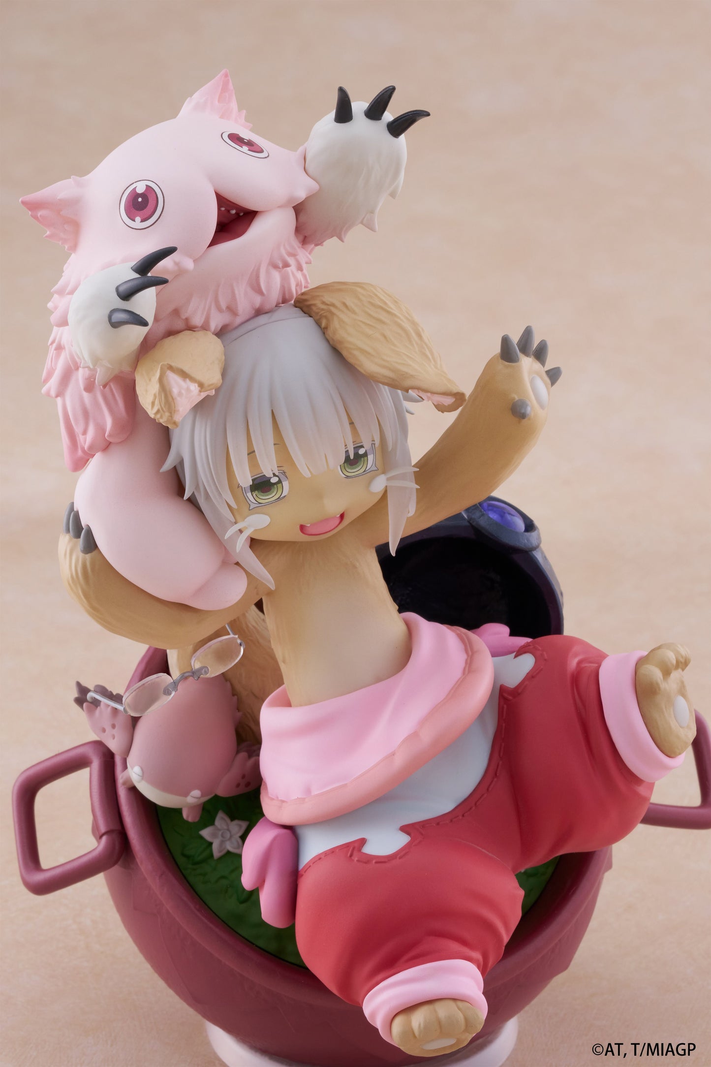 PRE ORDER – MADE IN ABYSS: THE GOLDEN CITY OF THE SCORCHING SUN AMP+ FIGURE - NANACHI (MY TREASURE)