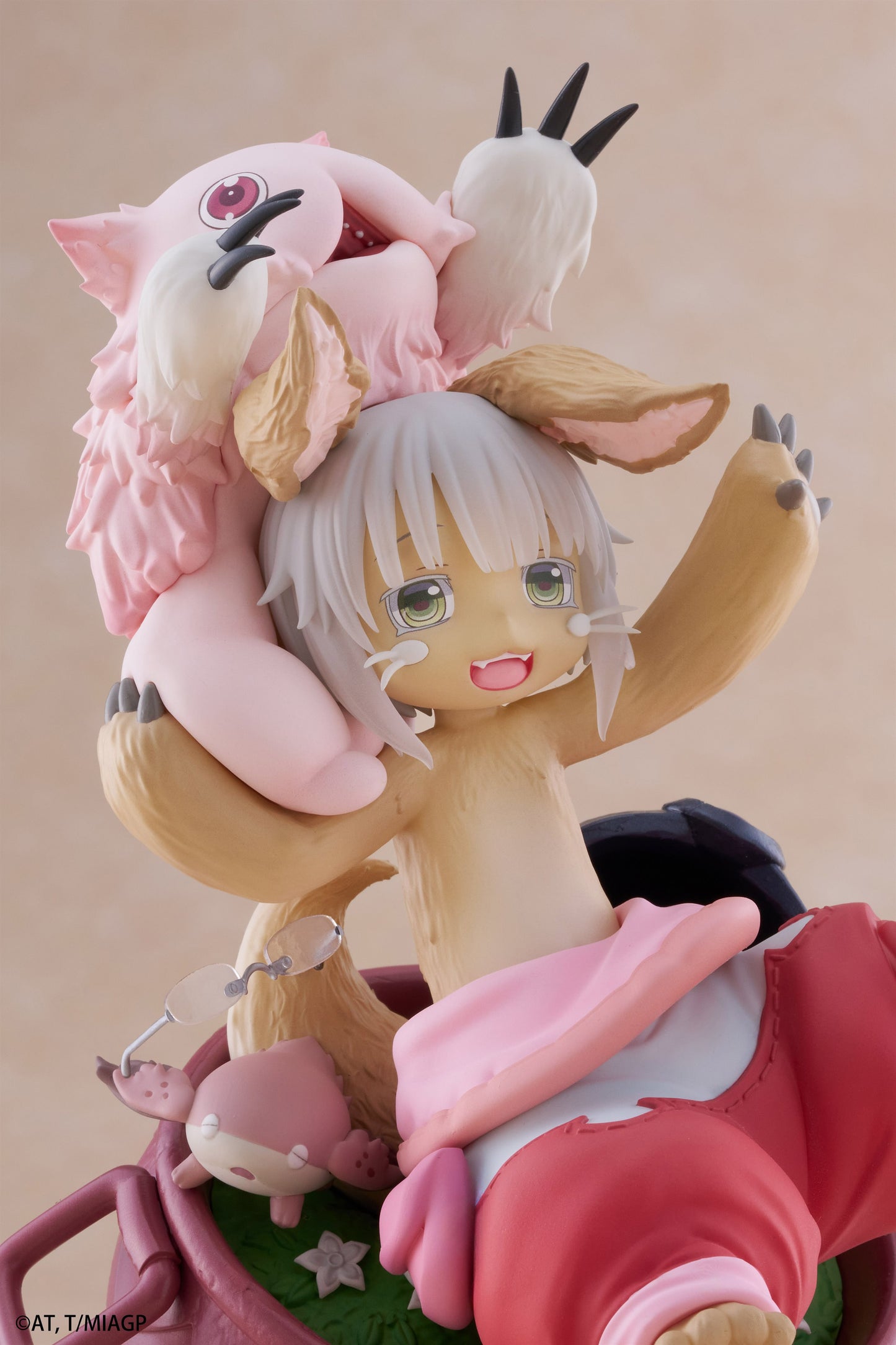 PRE ORDER – MADE IN ABYSS: THE GOLDEN CITY OF THE SCORCHING SUN AMP+ FIGURE - NANACHI (MY TREASURE)