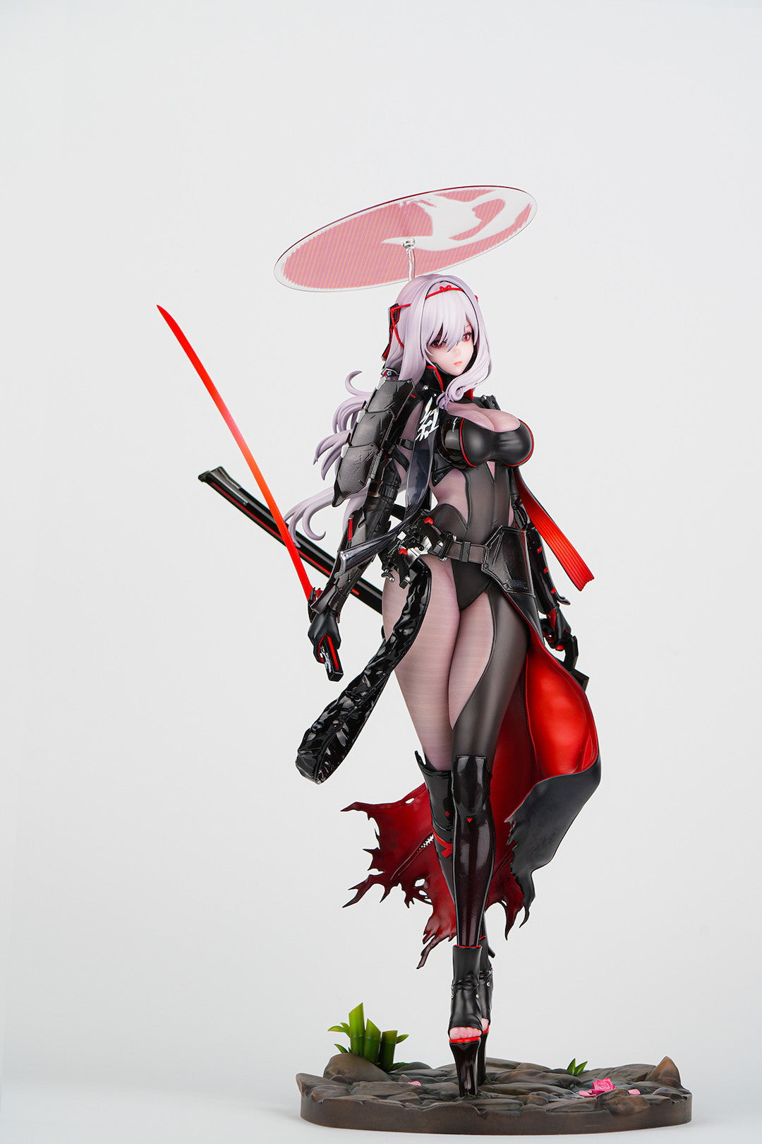 PRE ORDER – 1/4 GODDESS OF VICTORY: NIKKE - SCARLET : BLACK SHADOW