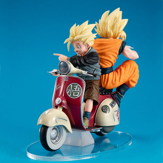 BACK ORDER – DESKTOP REAL MCCOY EX DRAGON BALL Z  SUPER SAIYAN SON GOKU &  SUPER SAIYAN SON GOHAN & MORTORBIKE