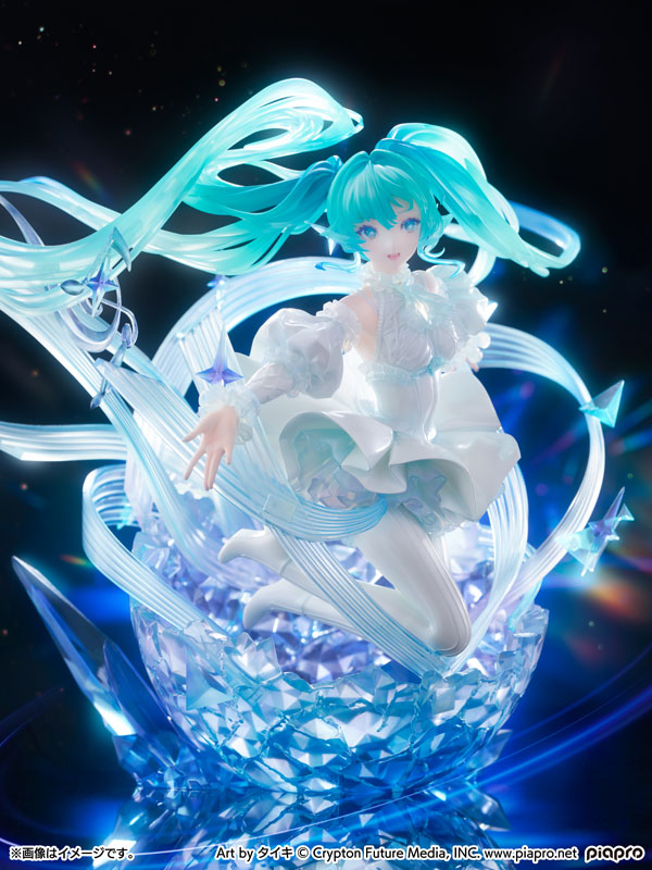 PRE ORDER – 1/7 HATSUNE MIKU - CRYSTAL DRESS VER.