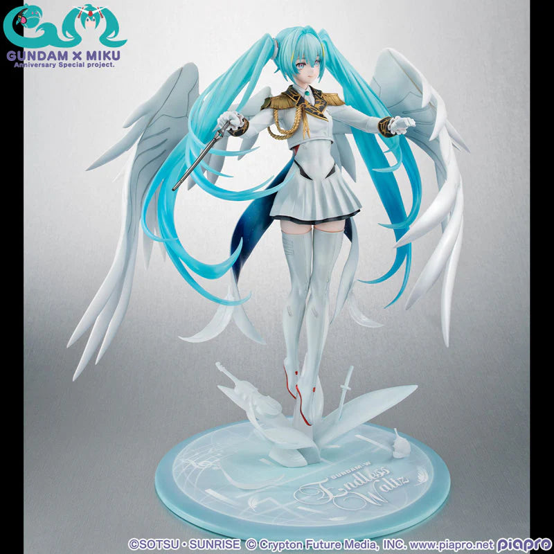 PRE ORDER – LUCREA MOBILE SUIT GUNDAM 45TH ANNIVERSARY X HATSUNE MIKU - HATSUNE MIKU X WING GUNDAM ZERO EW