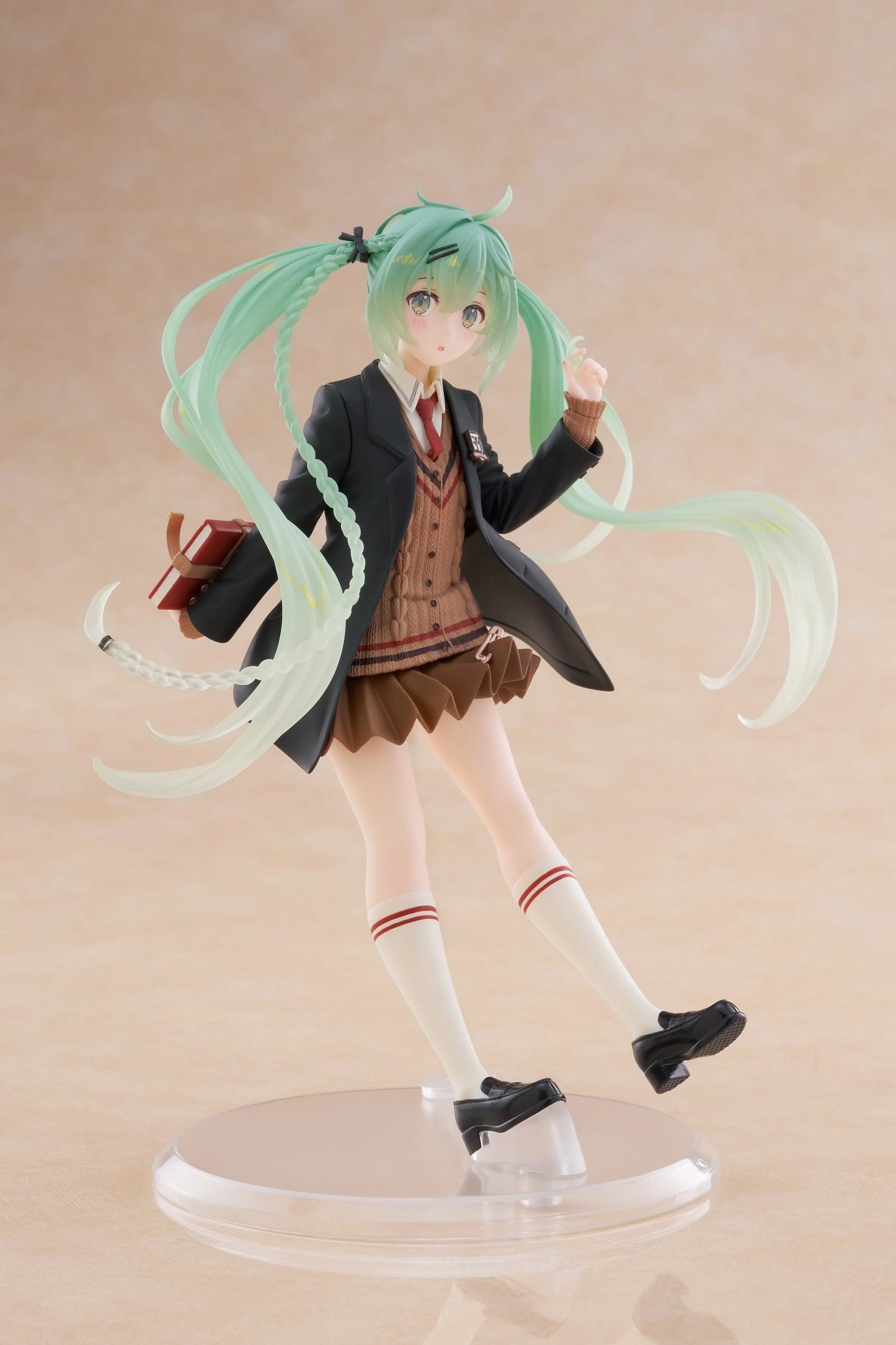 PRE ORDER – HATSUNE MIKU FIGURE - FASHION (PREPPY VER.)