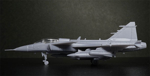 PRE ORDER – 1/144 JAS39 GRIPEN PLASTIC MODEL KIT (RENEWAL EDITION)