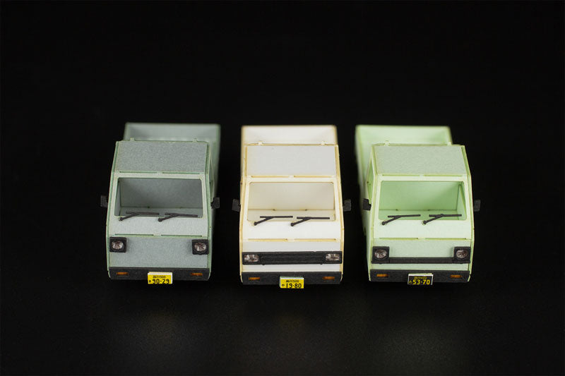 PRE ORDER – 1/80 SCALE PAPER KIT TOWN CORNER ACCESSORY SERIES KEI TRUCK (WHITE/SILVER/PALE GREEN)