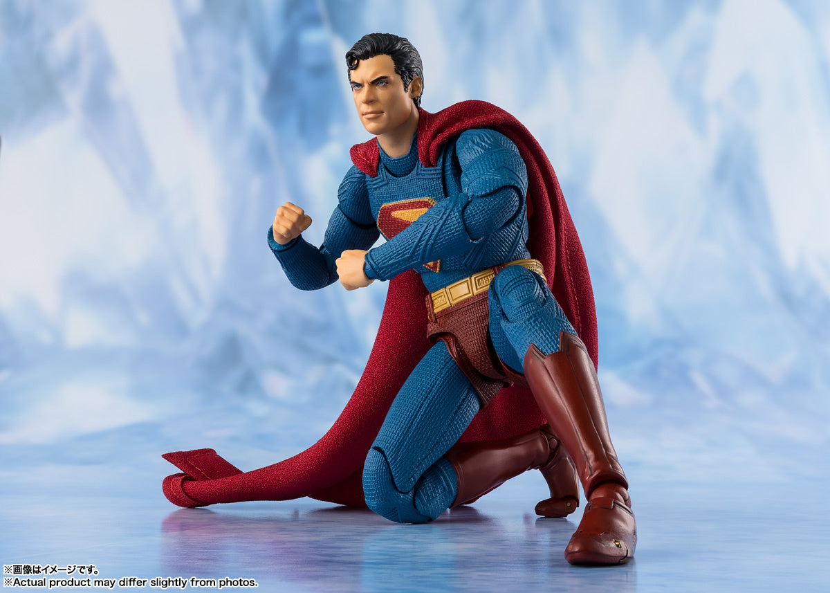 PRE ORDER – S.H.FIGUARTS SUPERMAN - SUPERMAN