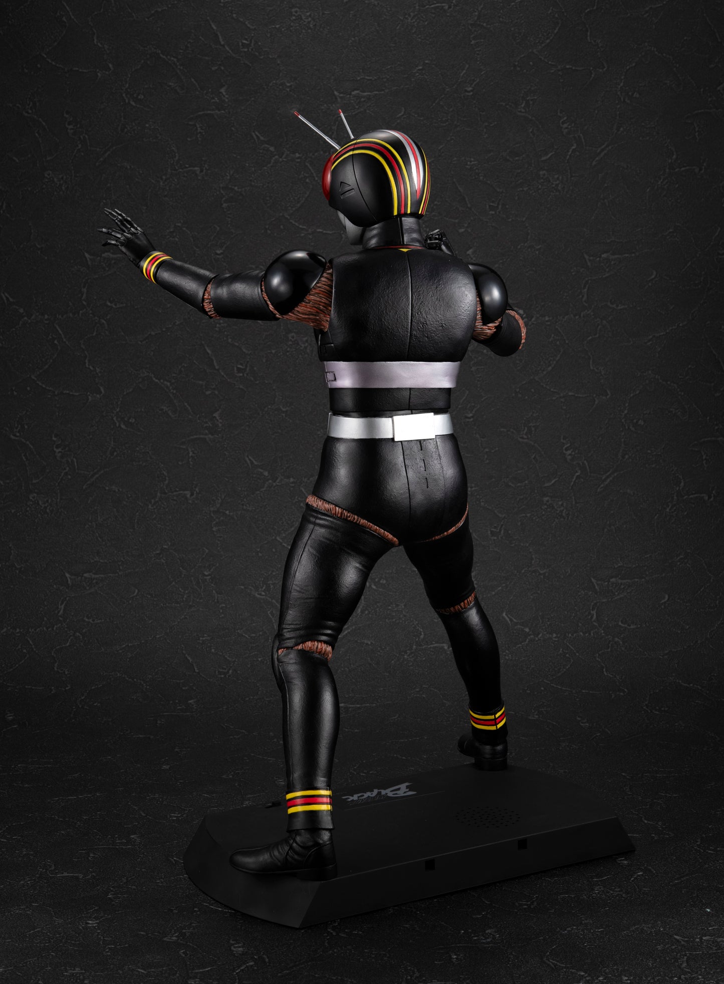 PRE ORDER – ULTIMATE ARTICLE KAMEN RIDER BLACK