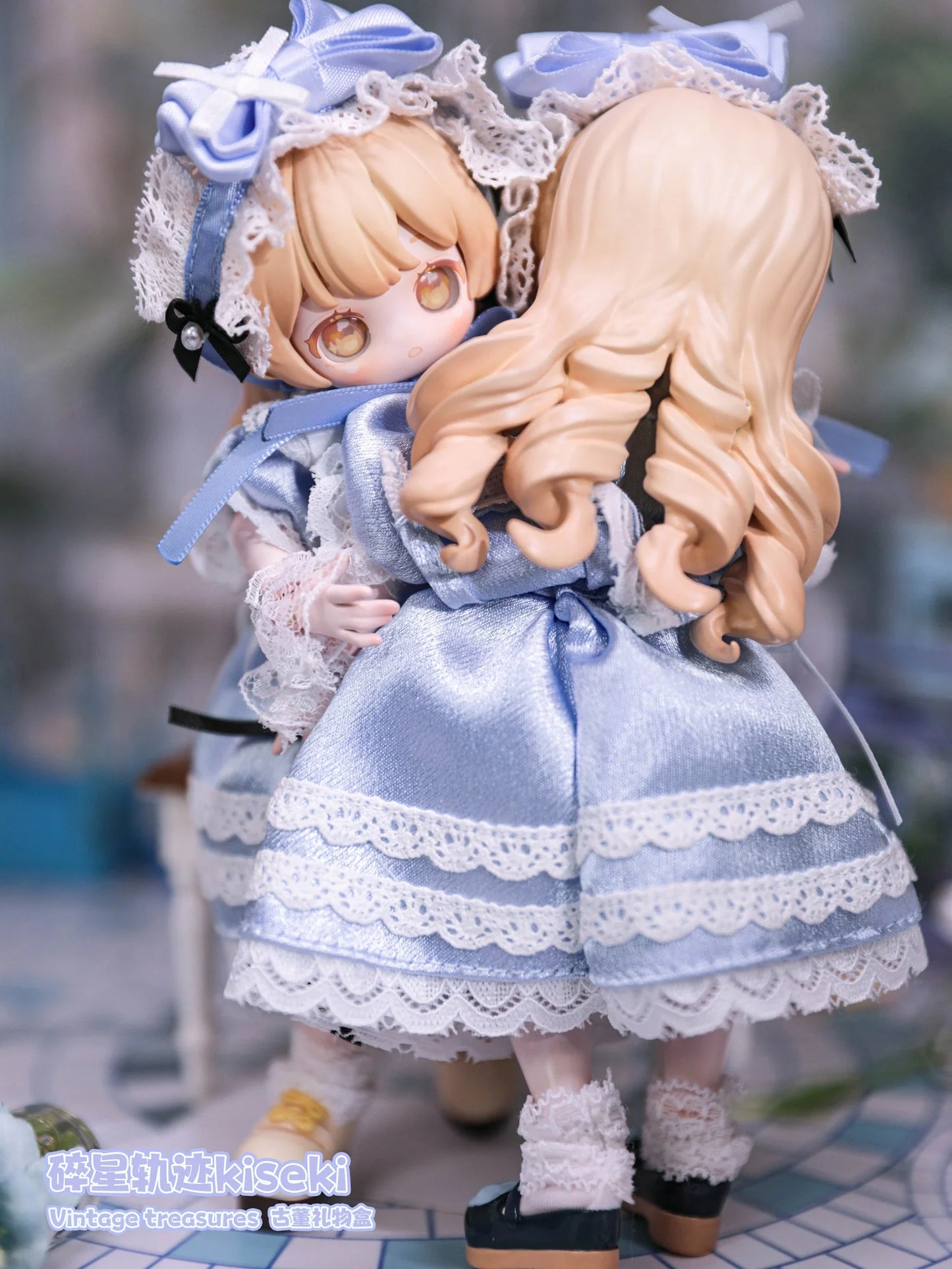 PRE ORDER – VINTAGE TREASURES - ANTIQUE GIFT BOX (SET OF 8)