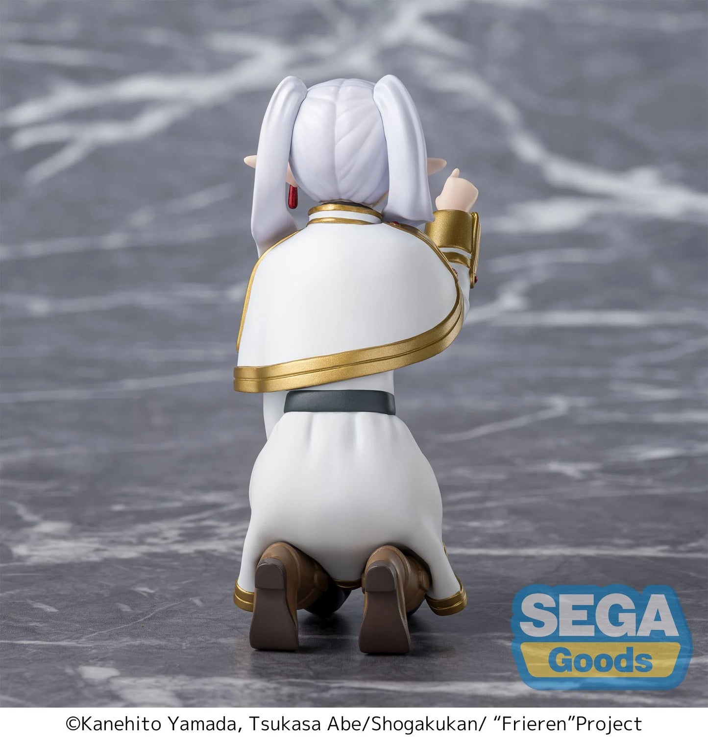 PRE ORDER – FRIEREN: BEYOND JOURNEY'S END - PM PERCHING FIGURE - FRIEREN ~ FRIEREN POKING SOMETHING