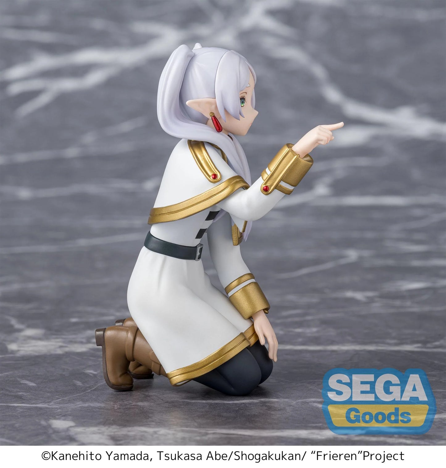 PRE ORDER – FRIEREN: BEYOND JOURNEY'S END - PM PERCHING FIGURE - FRIEREN ~ FRIEREN POKING SOMETHING