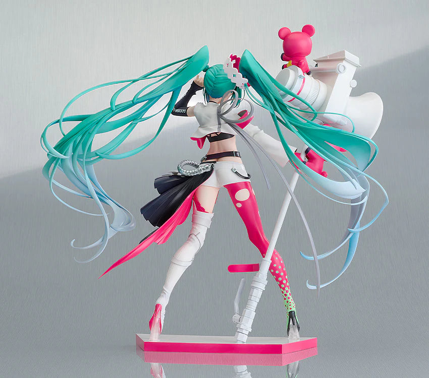PRE ORDER – 1/7 HATSUNE MIKU GT PROJECT - RACING MIKU 2025 VER.