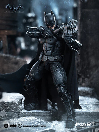 PRE ORDER – BATMAN: ARKHAM ORIGINS – BATMAN (BATTLE DAMAGED VERSION) ACTION FIGURE