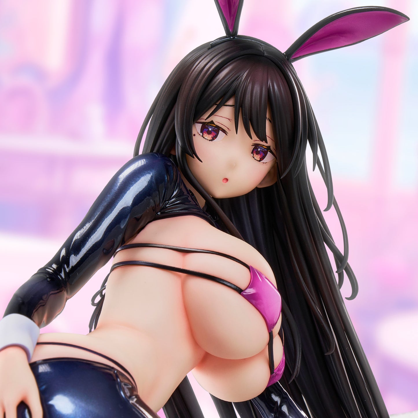 PRE ORDER – HIRARI ILLUSTRATION REVERSE BUNNY
