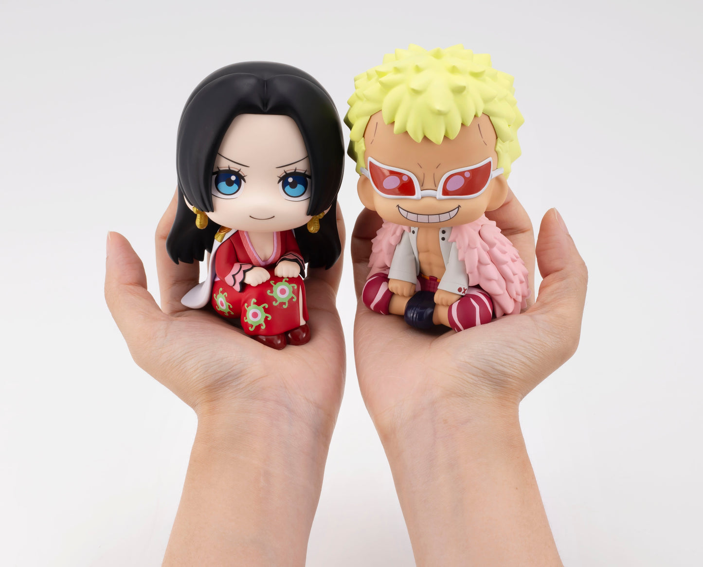PRE ORDER – LOOKUP ONE PIECE - BOA HANCOCK & DONQUIXOTE DOFLAMINGO SET [WITH GIFT]