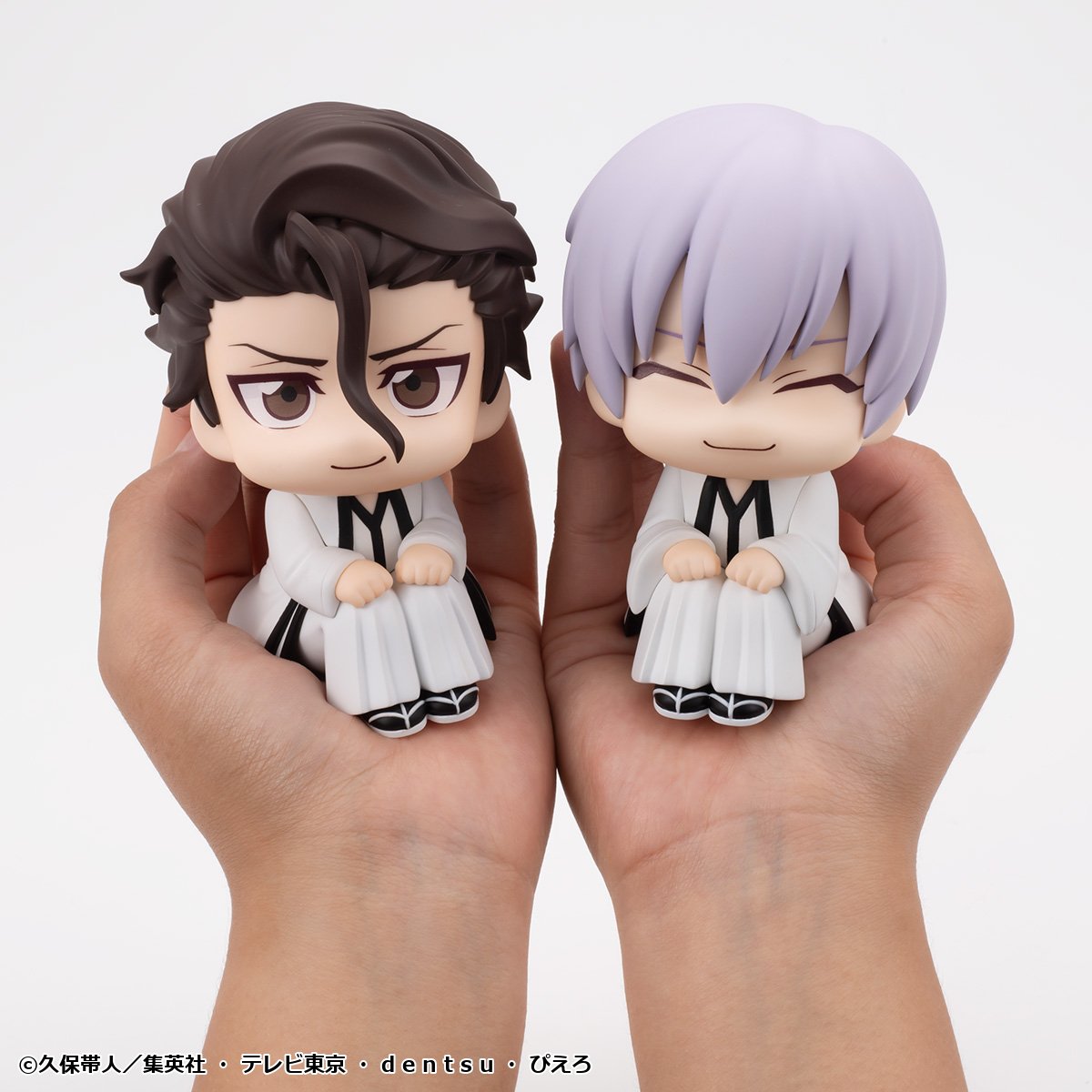 PRE ORDER – LOOKUP TV ANIME BLEACH - SOSUKE AIZEN & GIN ICHIMARU SET (WITH GIFT)