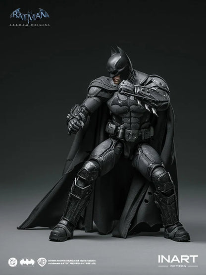PRE ORDER – BATMAN: ARKHAM ORIGINS – BATMAN (BATTLE DAMAGED VERSION) ACTION FIGURE