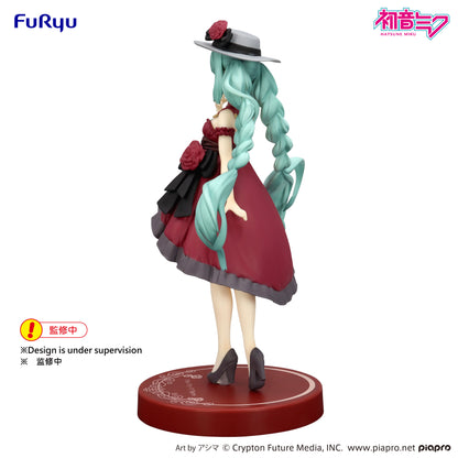 PRE ORDER – HATSUNE MIKU TRIO-TRY-IT FIGURE - OUTING DRESS RED COLOR VER.
