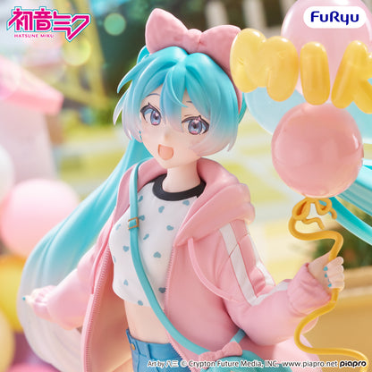 PRE ORDER – HATSUNE MIKU MUCHUTE FIGURE - THEME PARK DATE VER.