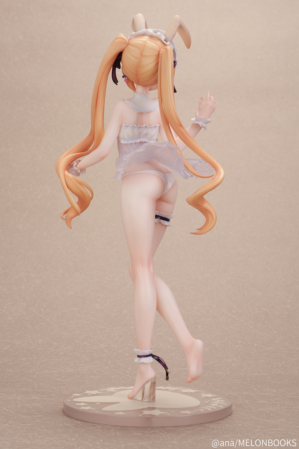 PRE ORDER – 1/6 BUNNY GIRL PIA ILLUSTRATED BY ANA