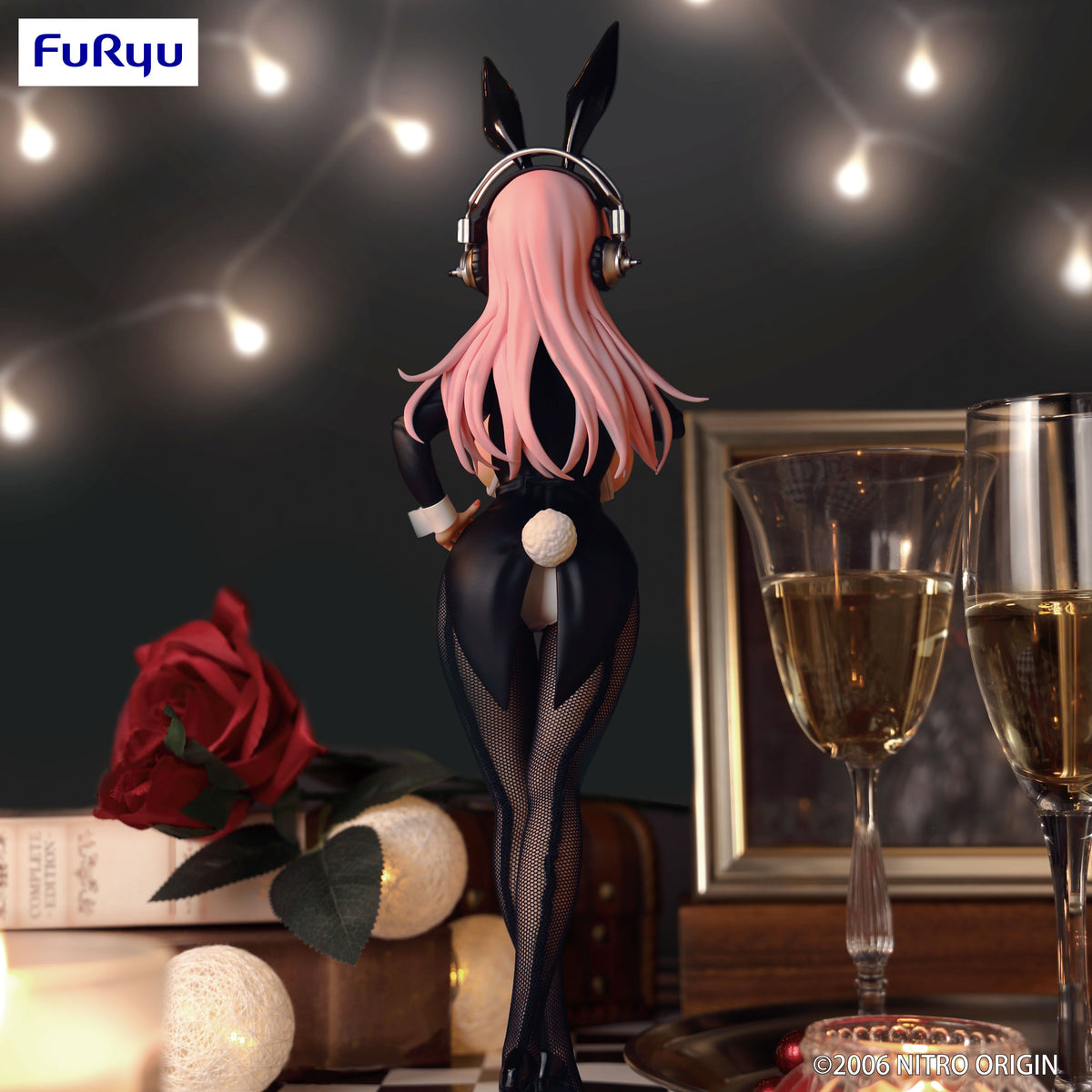 PRE ORDER – SUPER SONICO BICUTE BUNNIES FIGURE - NEWLY DRAWN COSTUME TAILCOAT VER.