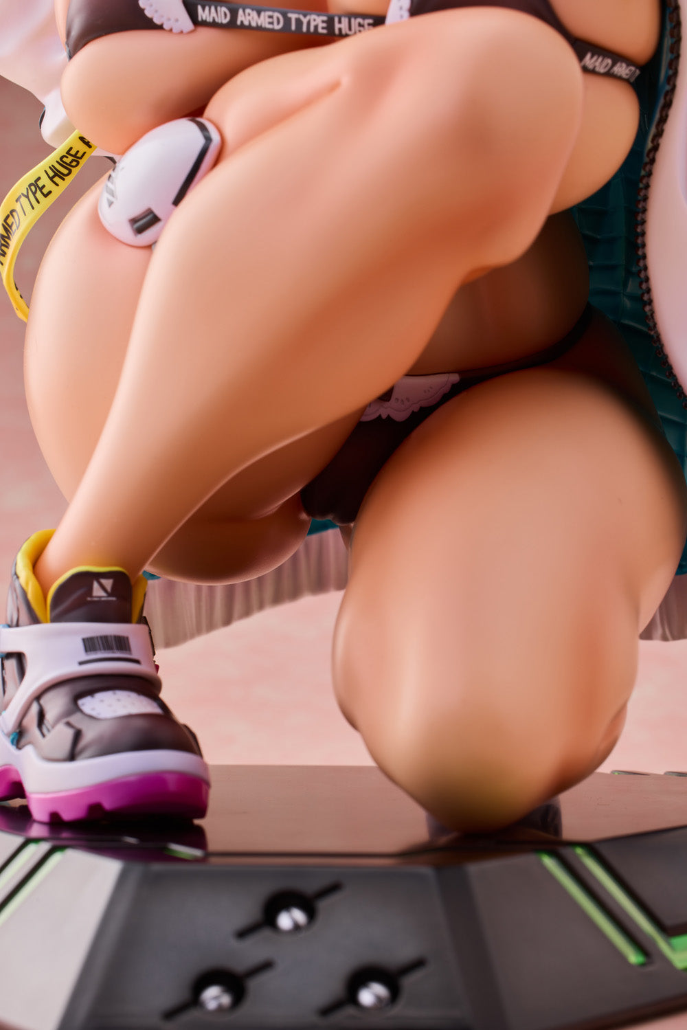 PRE ORDER – [18+] 1/4 MEIDO-BUSOU : AX STREET VER.