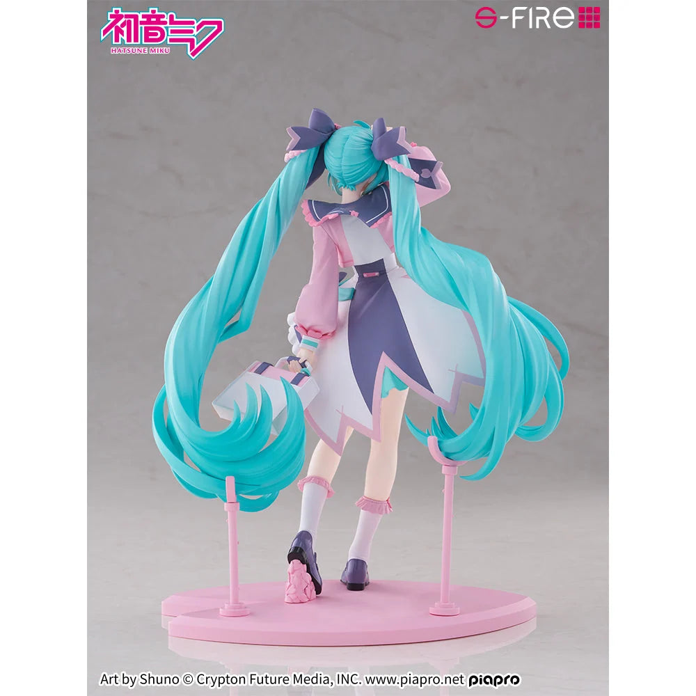 PRE ORDER – 1/7 HATSUNE MIKU NEW SEMESTER