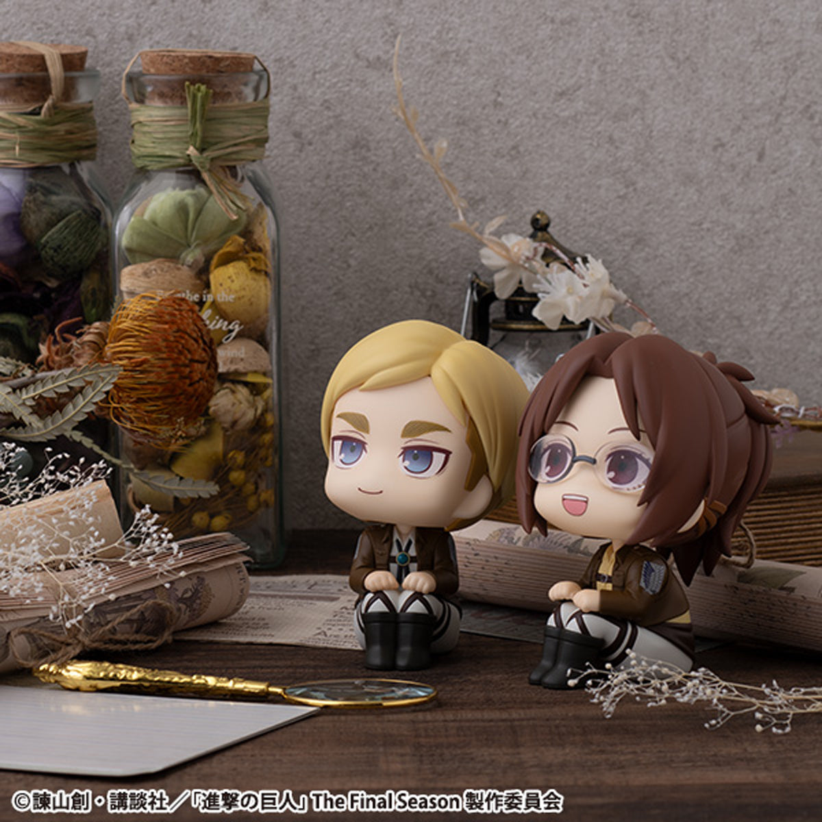 BACK ORDER – LOOKUP ATTACK ON TITAN HANGE ZOE & ERWIN SMITH SET [WITH GIFT]