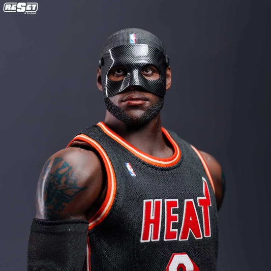 PRE ORDER – 1/6 COLLECTOR'S EDITION - POSSESSIVE EYES - MIAMI HEAT BLACK MASK LEBRON JAMES SCALE COLLECTOR'S EDITION ACTION FIGURE