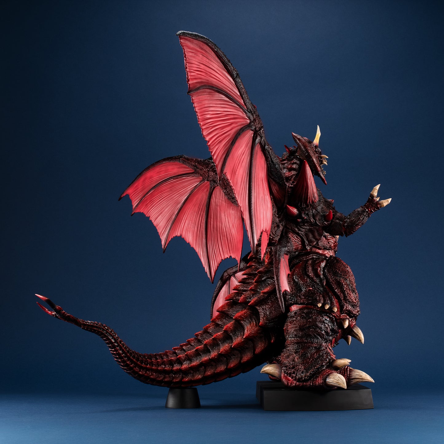 PRE ORDER – UA MONSTERS DESTOROYAH (PERFECT FORM)