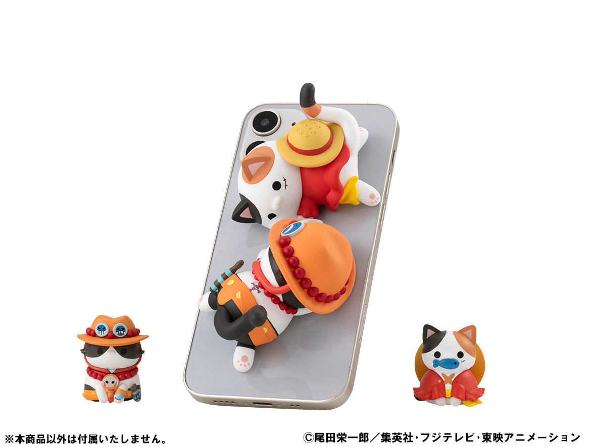 PRE ORDER – MEGA CAT PROJECT ONE PIECE NYAN PIECE NYAN! STICKIE! (SET OF 8)