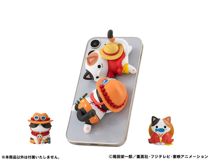 PRE ORDER – MEGA CAT PROJECT ONE PIECE NYAN PIECE NYAN! STICKIE! (SET OF 8)