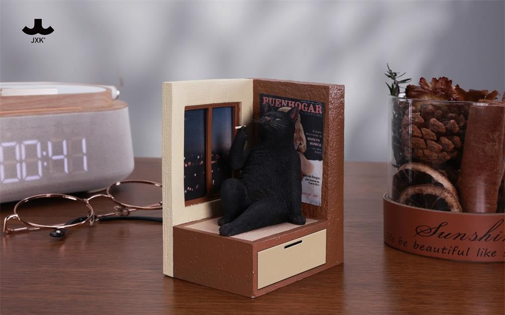 PRE ORDER – JXK317A PHILOSOPHER CAT AT THE WINDOWSILL