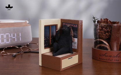 PRE ORDER – JXK317A PHILOSOPHER CAT AT THE WINDOWSILL