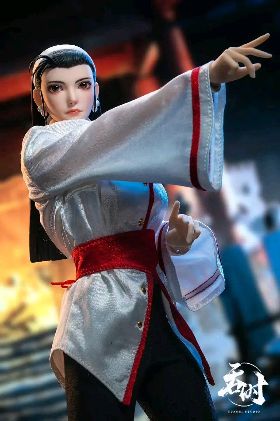 PRE ORDER – 1/6 SNK CHINA OFFICIALLY LICENSED - THE KING OF FIGHTERS '97 - CHIZURU KAGURA TS-XZZ-009