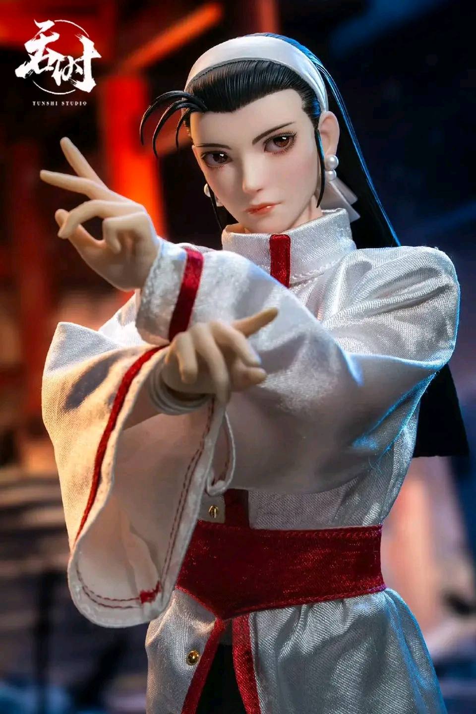 PRE ORDER – 1/6 SNK CHINA OFFICIALLY LICENSED - THE KING OF FIGHTERS '97 - CHIZURU KAGURA TS-XZZ-009