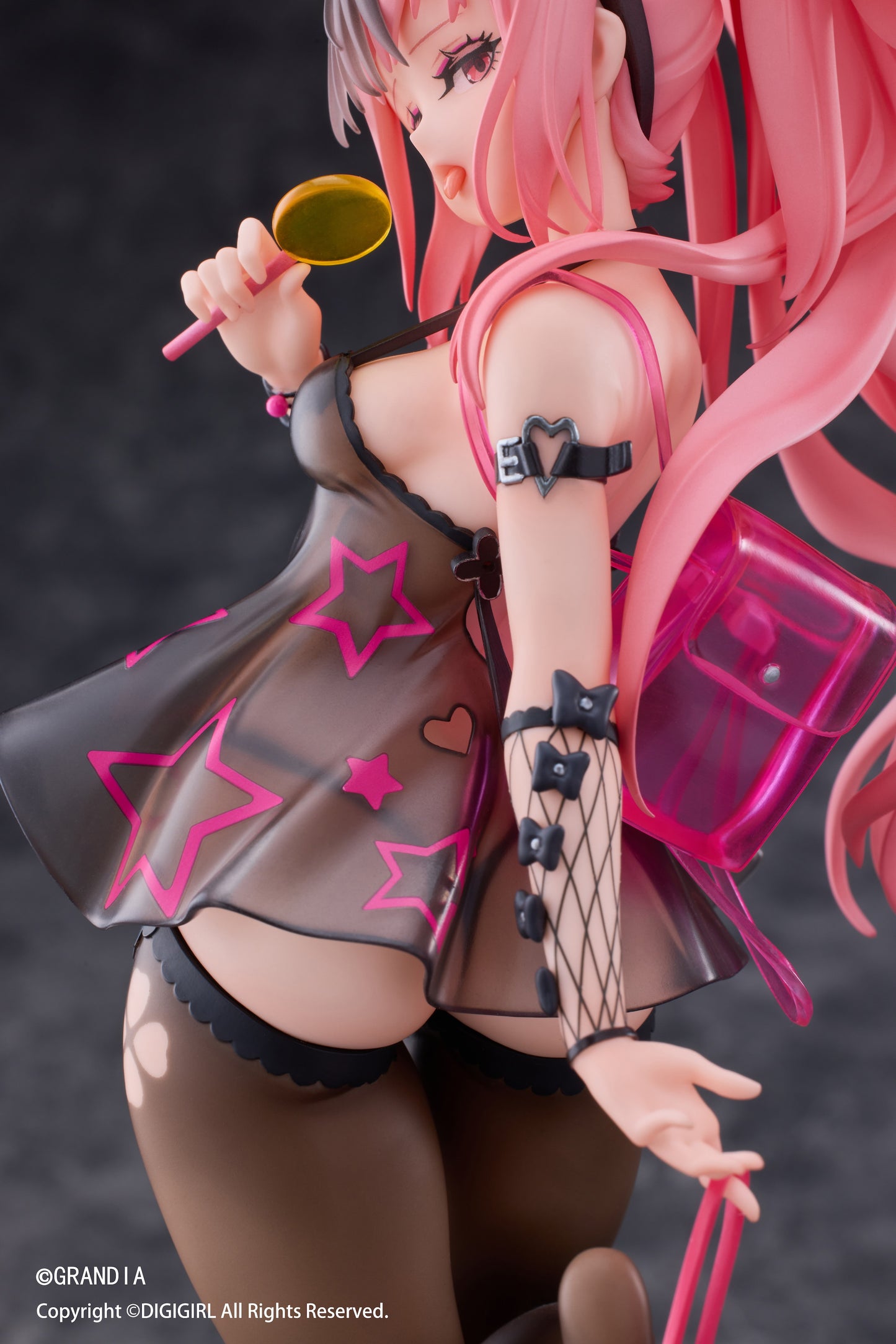 PRE ORDER – 1/7 HIGH HEEL & LOLLIPOP