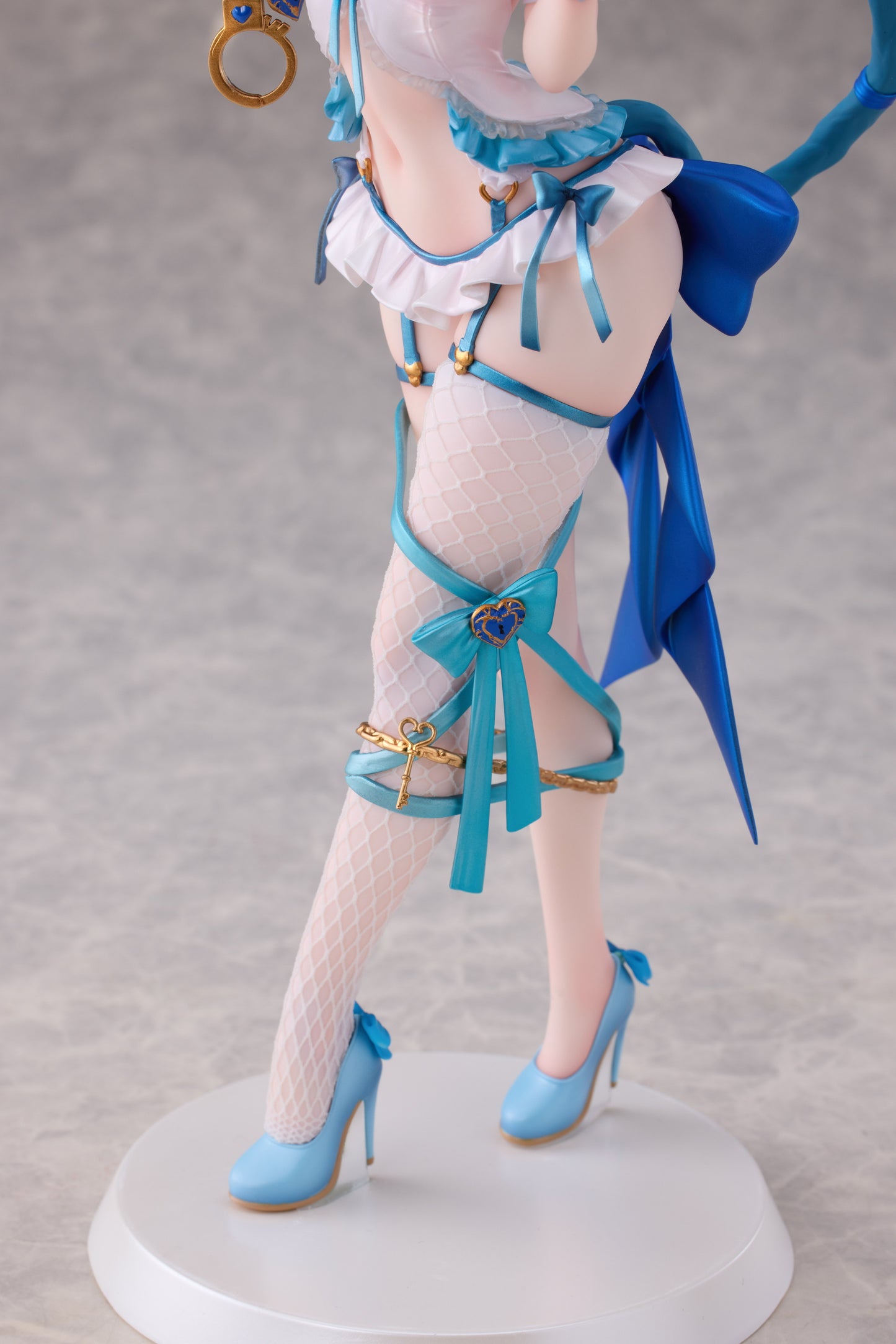 PRE ORDER – 1/7 SHIBARARE NEKO PUTIKA-CHAN DELUXE EDITION