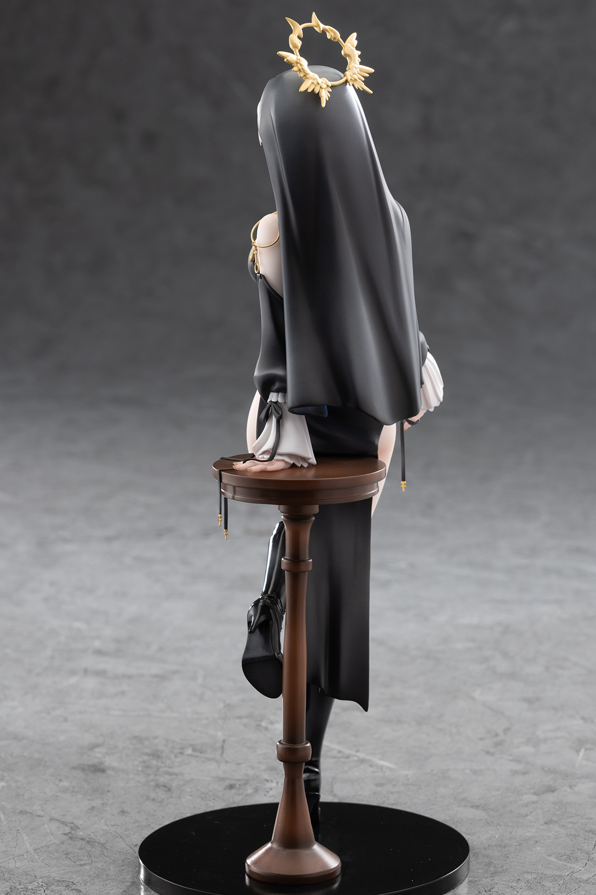 PRE ORDER – 1/6 SISTER ANASTASIA DELUXE EDITION