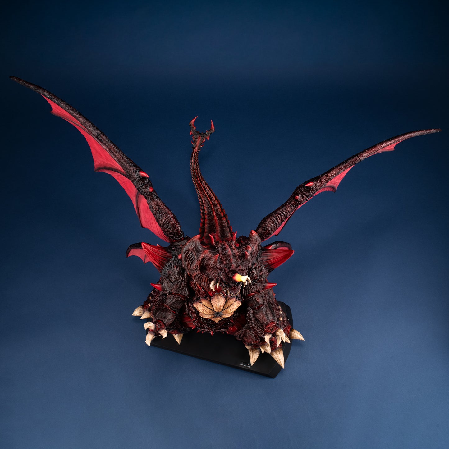 PRE ORDER – UA MONSTERS DESTOROYAH (PERFECT FORM)